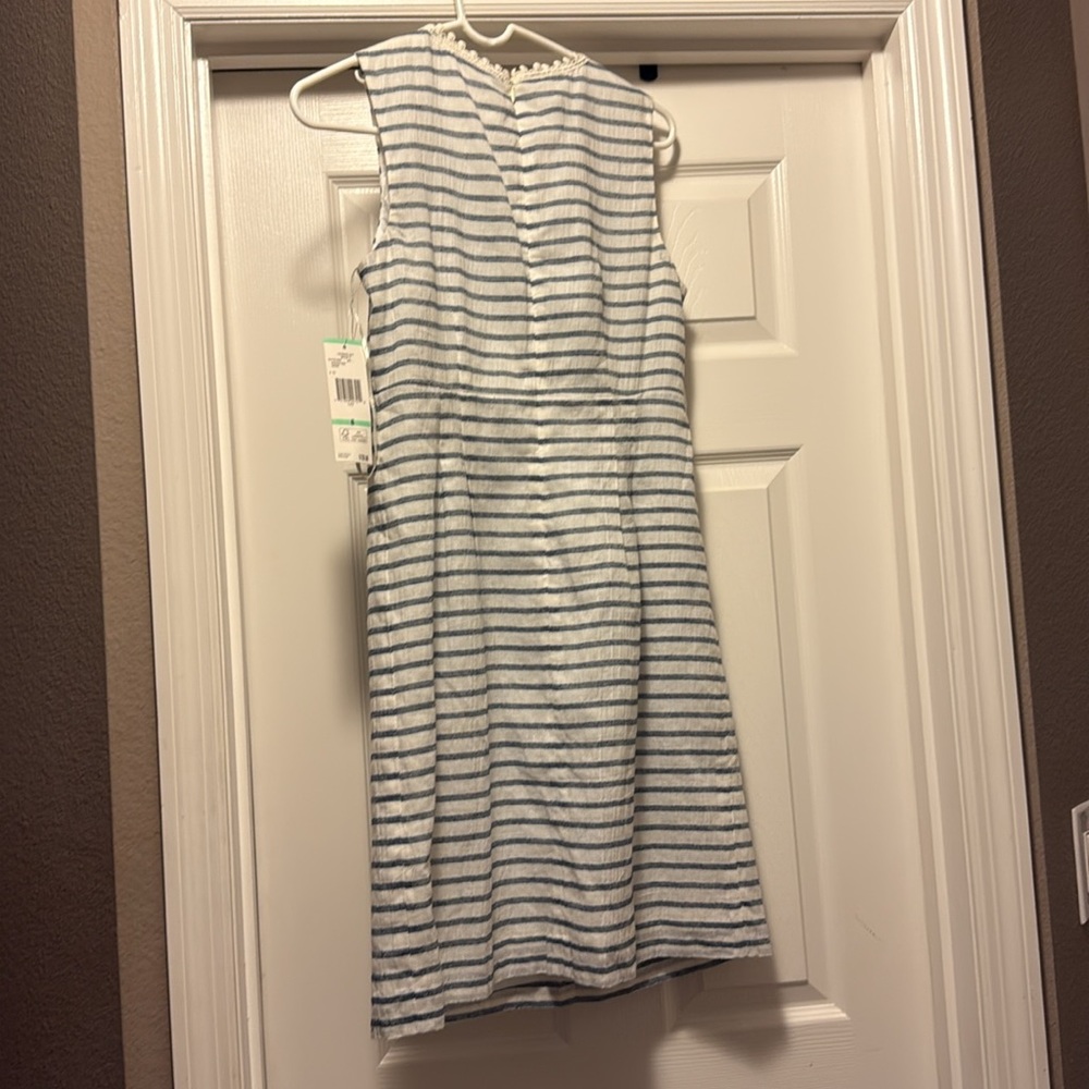 Dress - Picture 6 of 9